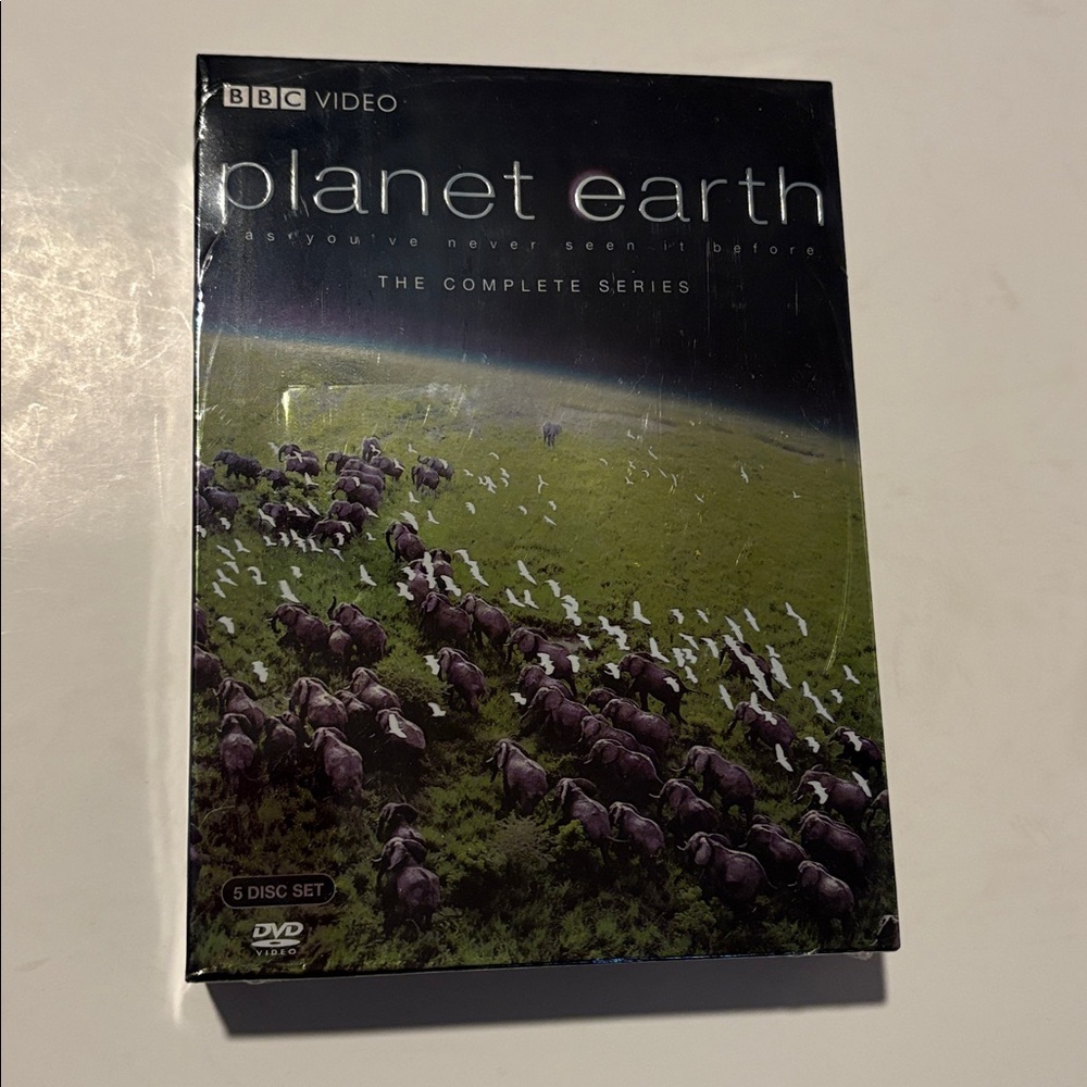 Planet Earth 5 DVD Set New Set